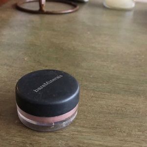 Bare minerals blush Kiss